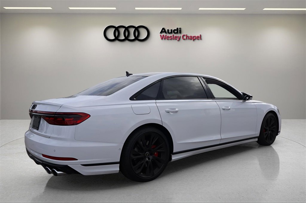 Used 2025 Audi S8 w/ Executive Package image 5