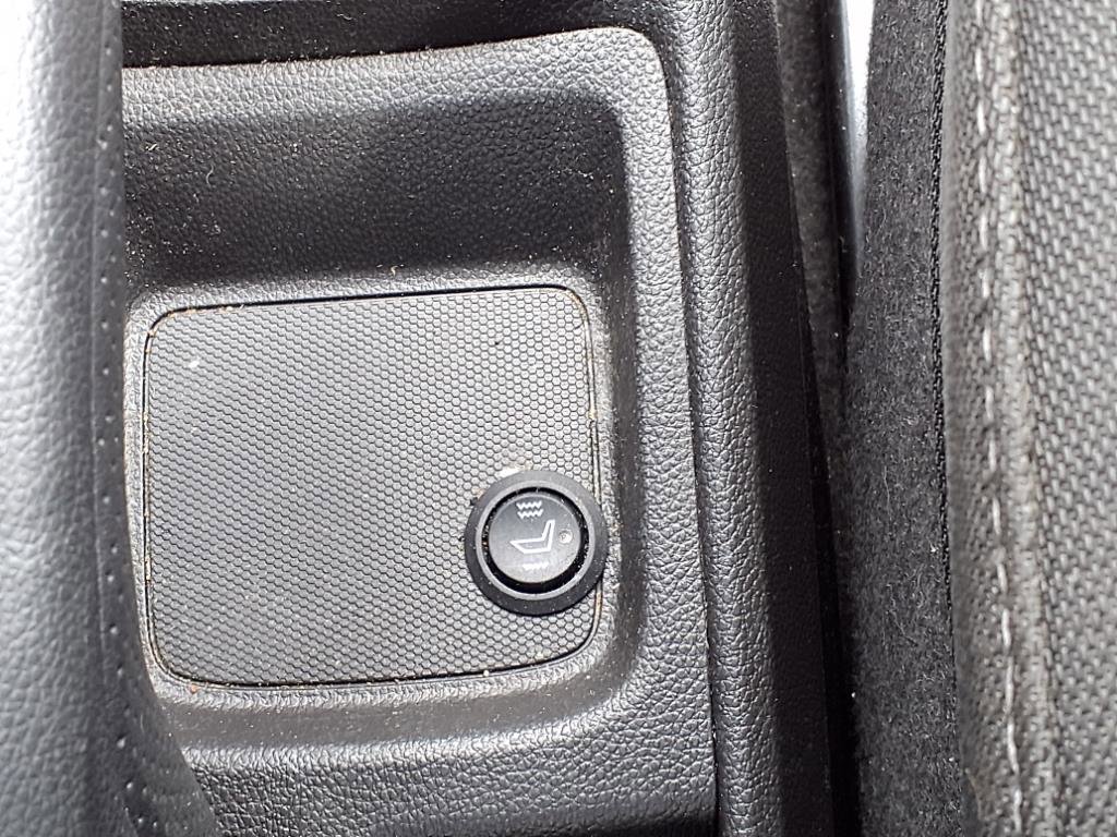 Used 2017 Chevrolet Spark LT image 11