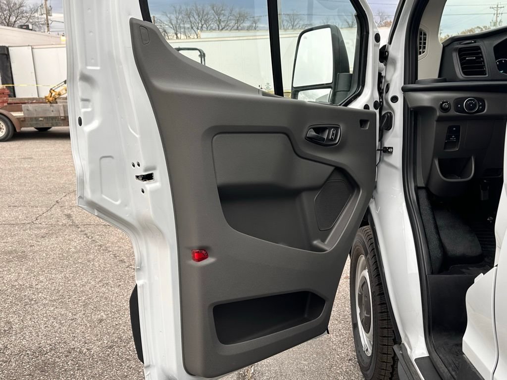 New 2025 Ford Transit 250 Low Roof w/ Load Area Protection Package RWD image 11