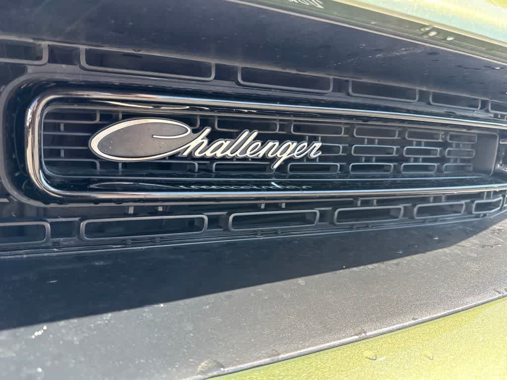 Used 2022 Dodge Challenger R/T Scat Pack RWD image 9