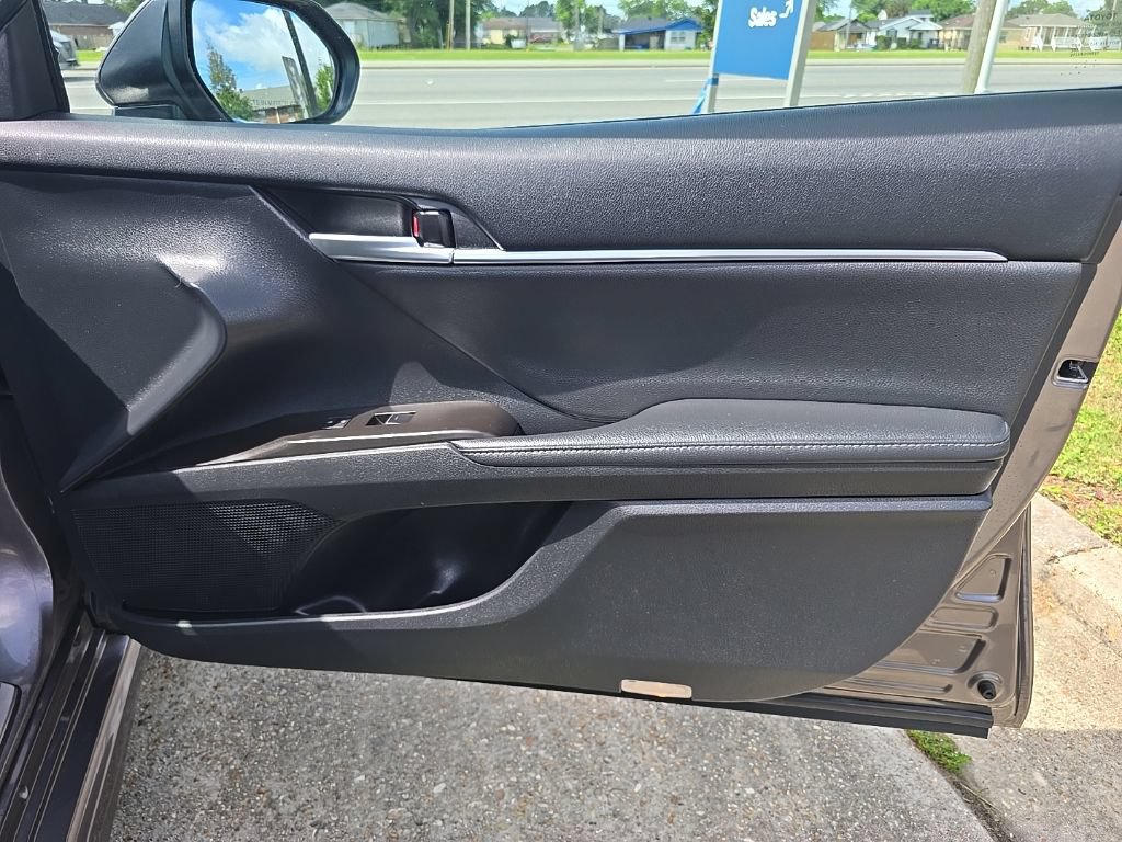 Used 2024 Toyota Camry XSE w/ Navigation Package FWD image 39