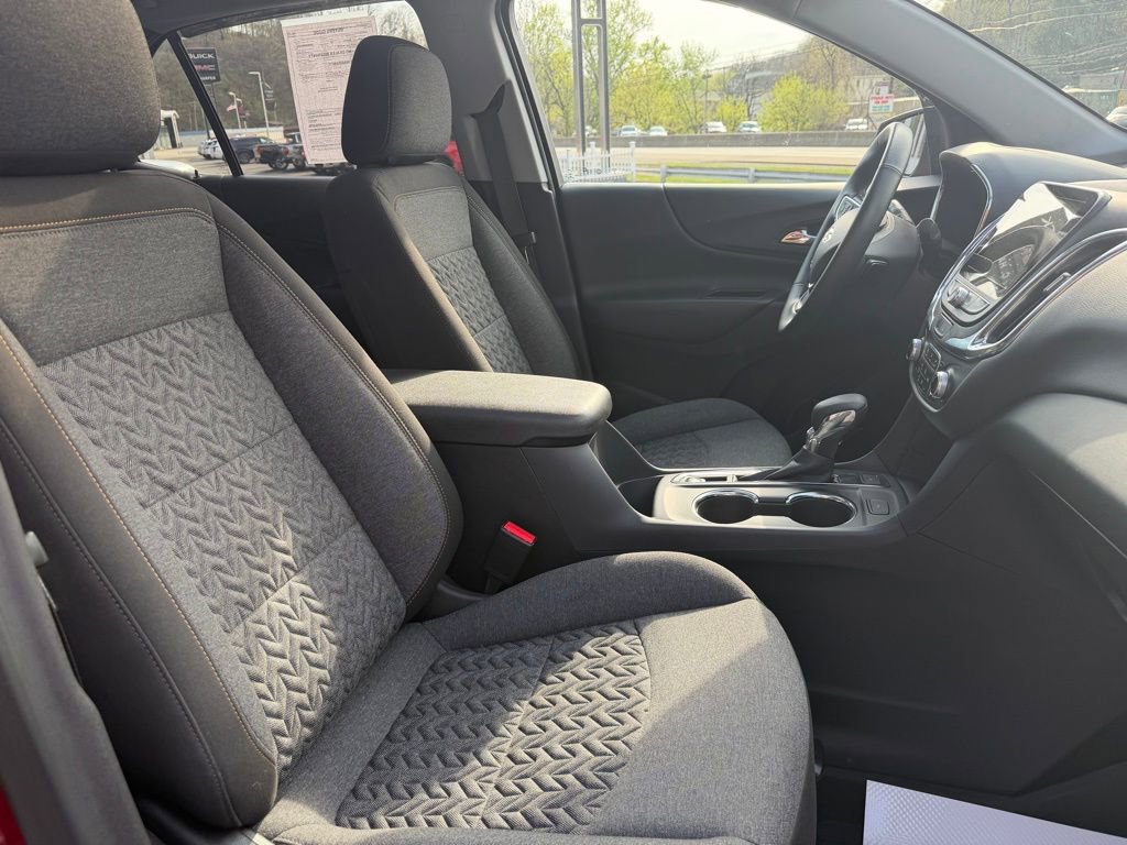 Used 2023 Chevrolet Equinox LT image 21