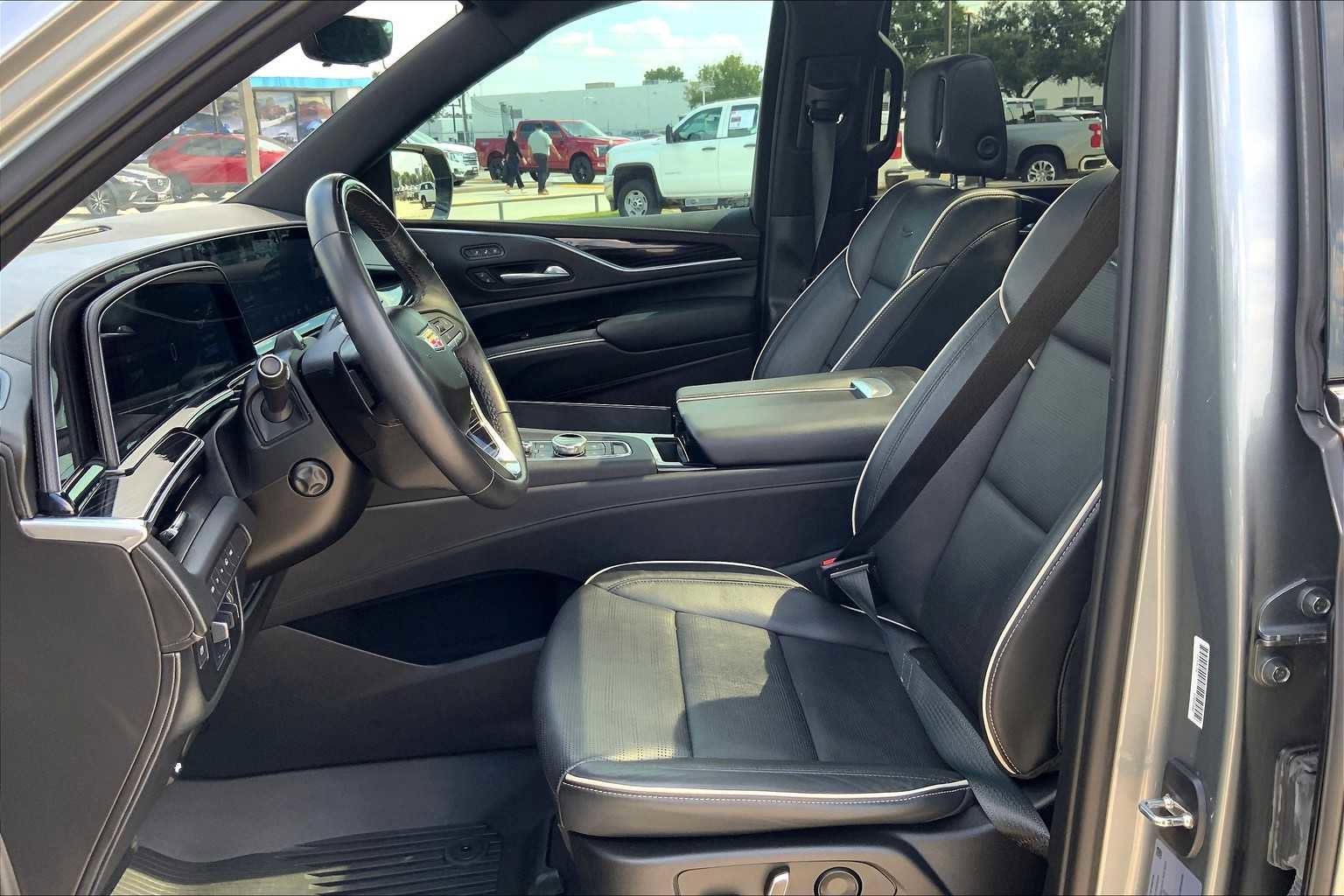 Used 2023 Cadillac Escalade Sport image 7