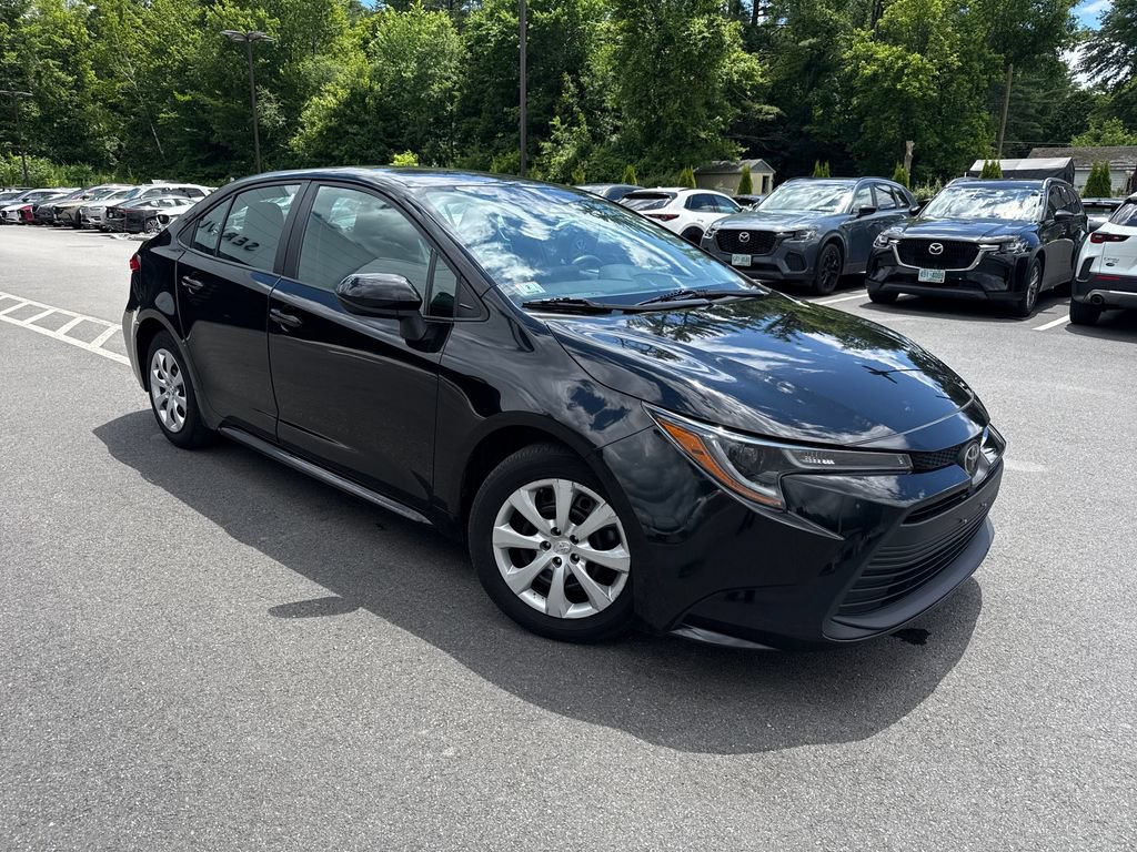 Used 2023 Toyota Corolla LE FWD image 7
