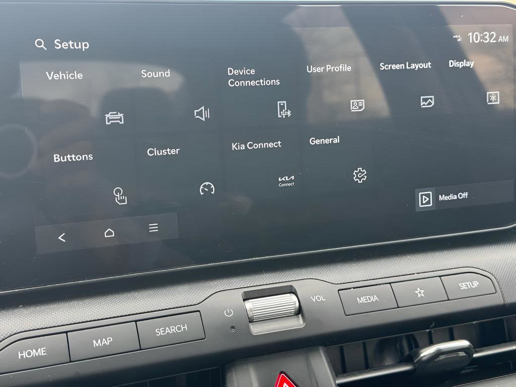 Used 2025 Kia K4 LXS image 28