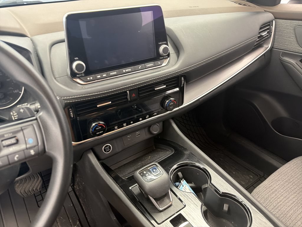 Used 2021 Nissan Rogue SV AWD/4WD image 27