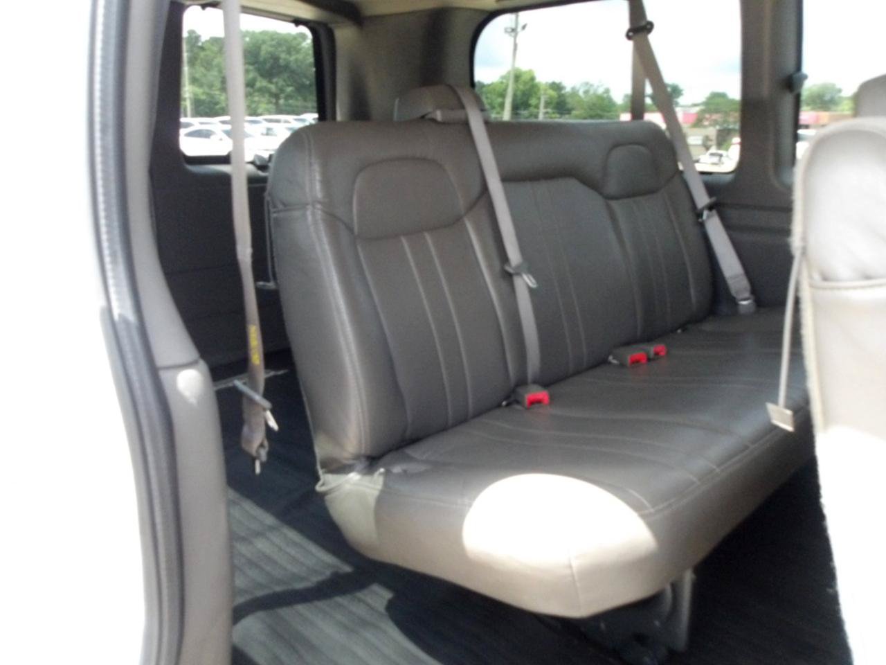 Used 2014 Chevrolet Express 1500 LT w/ LT Preferred Equipment Group RWD image 8
