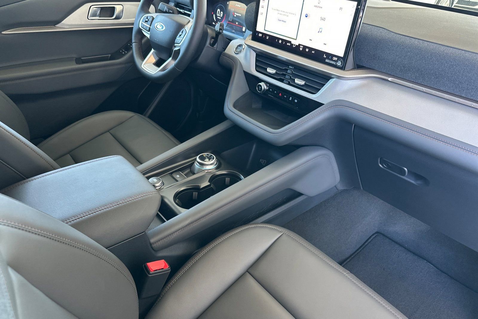 New 2026 Ford Explorer Active w/ Active Comfort Package image 16
