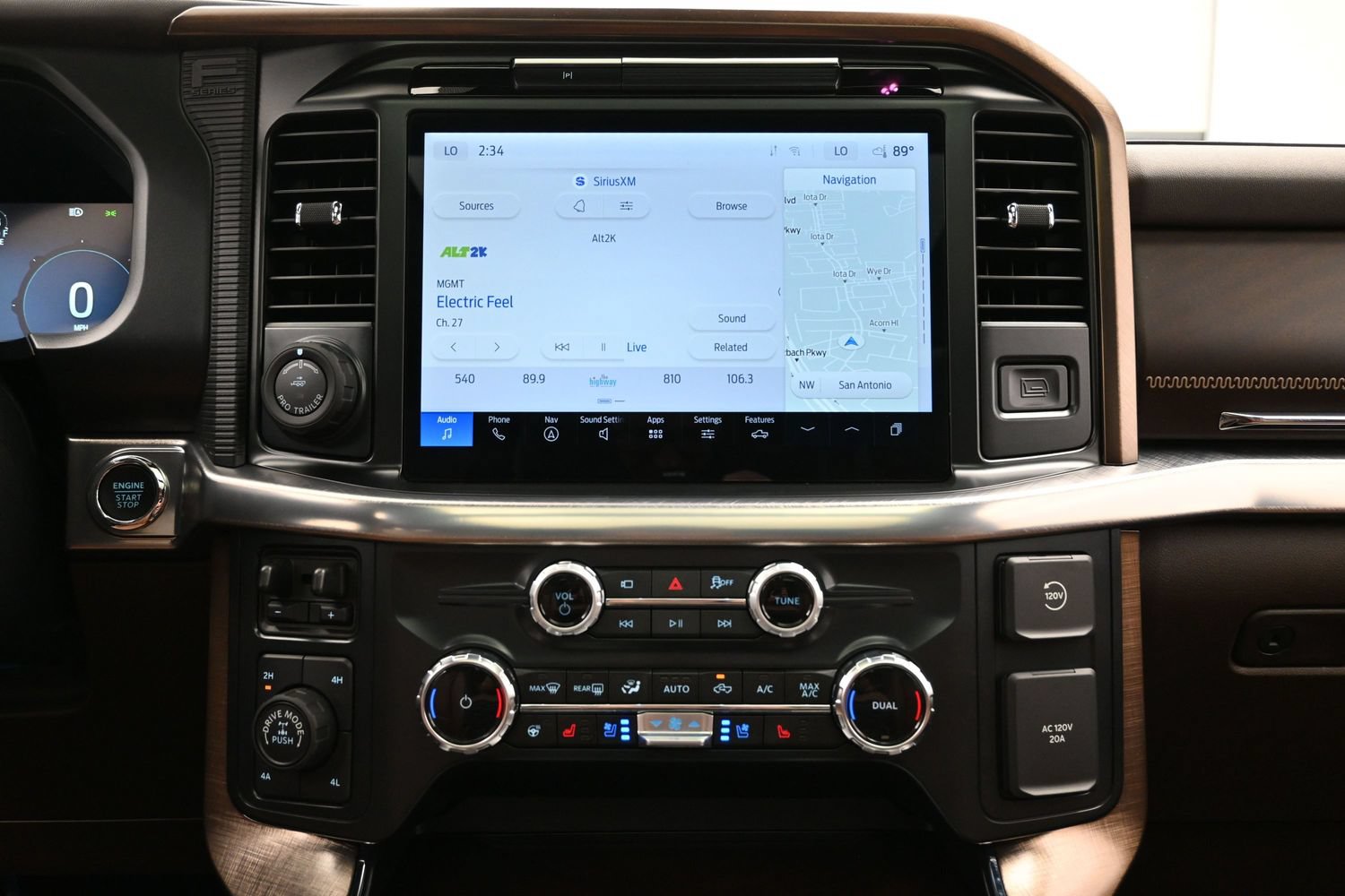 Used 2025 Ford F150 King Ranch AWD/4WD image 17