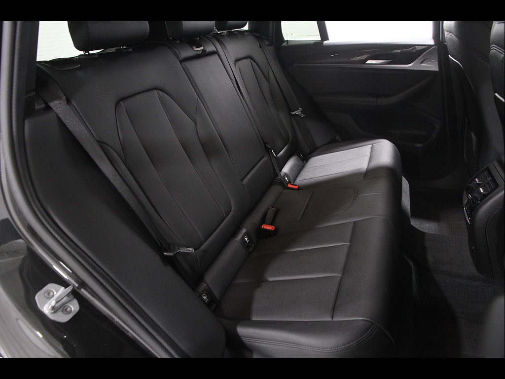 Used 2019 BMW X3 xDrive30i w/ Driving Assistance Package AWD/4WD image 19