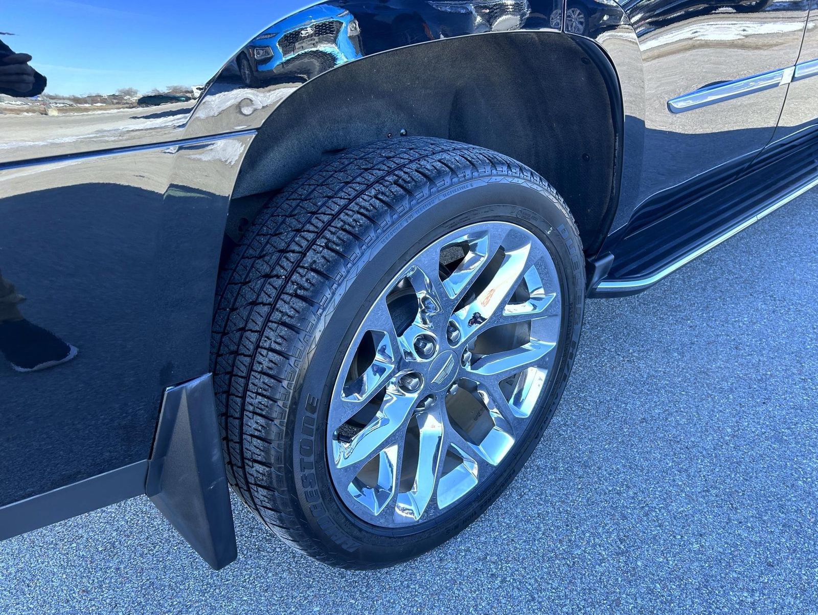 Used 2019 Cadillac Escalade Luxury image 12