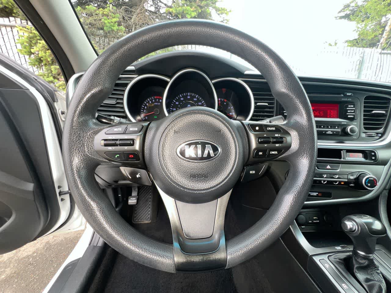 Used 2015 Kia Optima LX FWD image 14