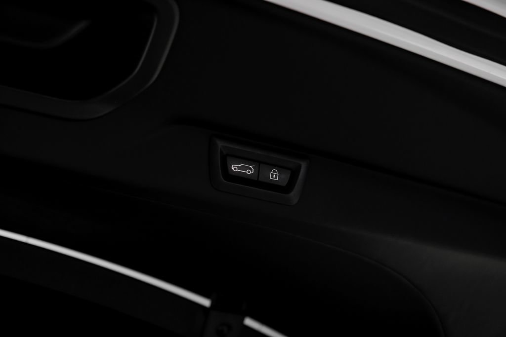 Used 2022 Rolls-Royce Cullinan AWD/4WD image 75