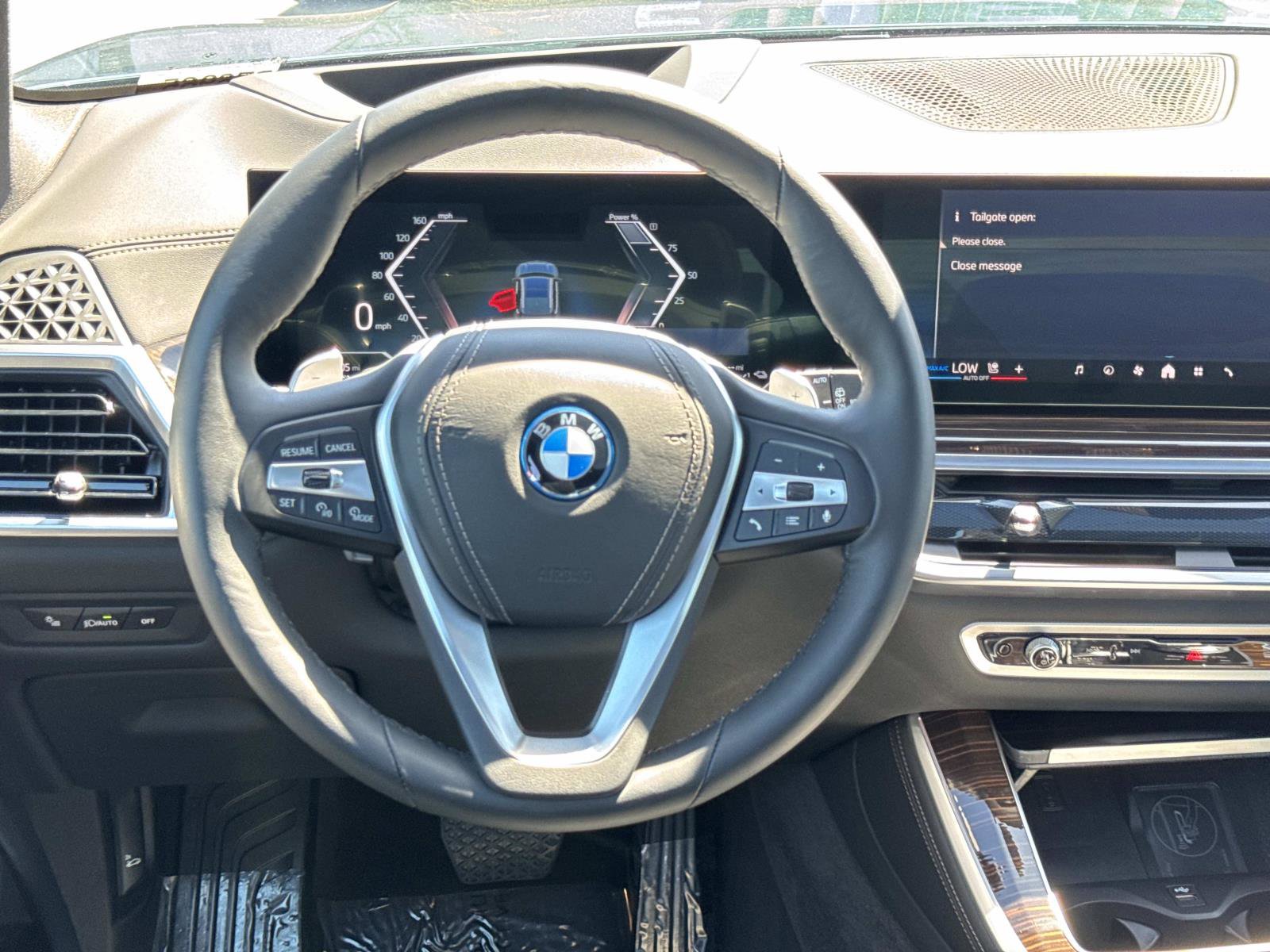 Used 2026 BMW X5 xDrive50e image 8