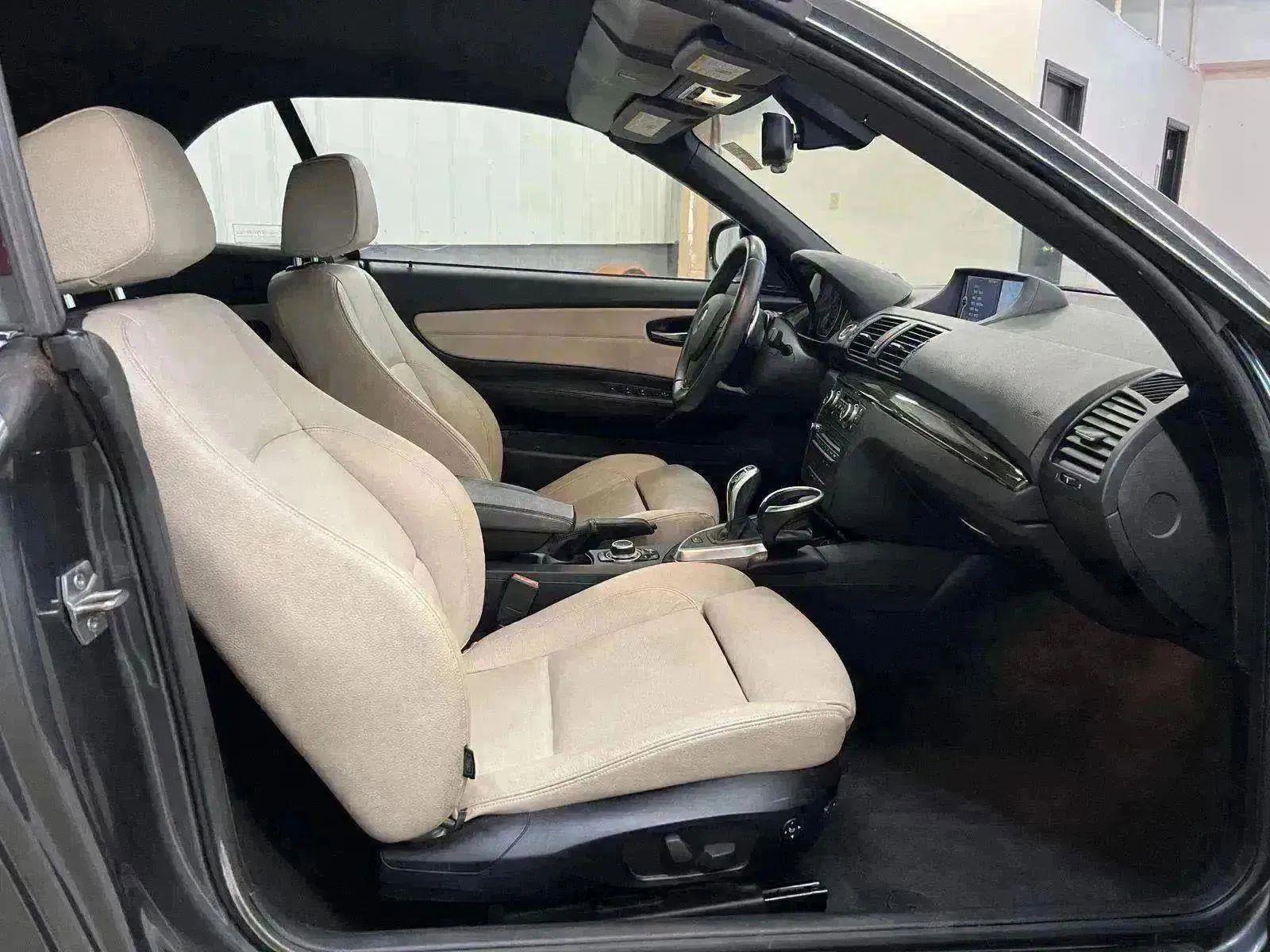 Used 2013 BMW 135i Convertible image 30