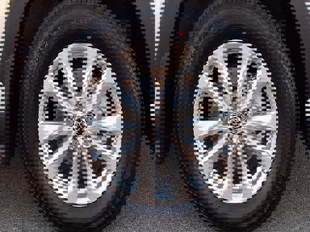 Certified 2023 Toyota Corolla Cross LE image 7