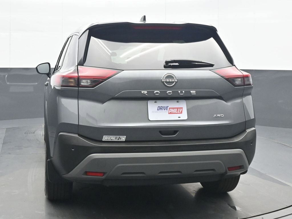 Used 2023 Nissan Rogue S AWD/4WD image 5