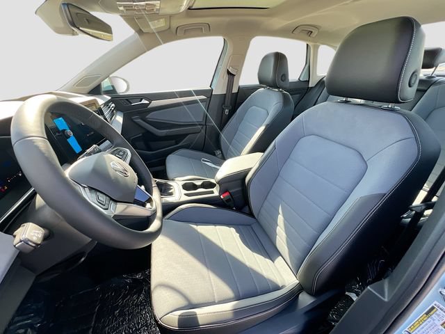 New 2025 Volkswagen Jetta SE FWD image 20