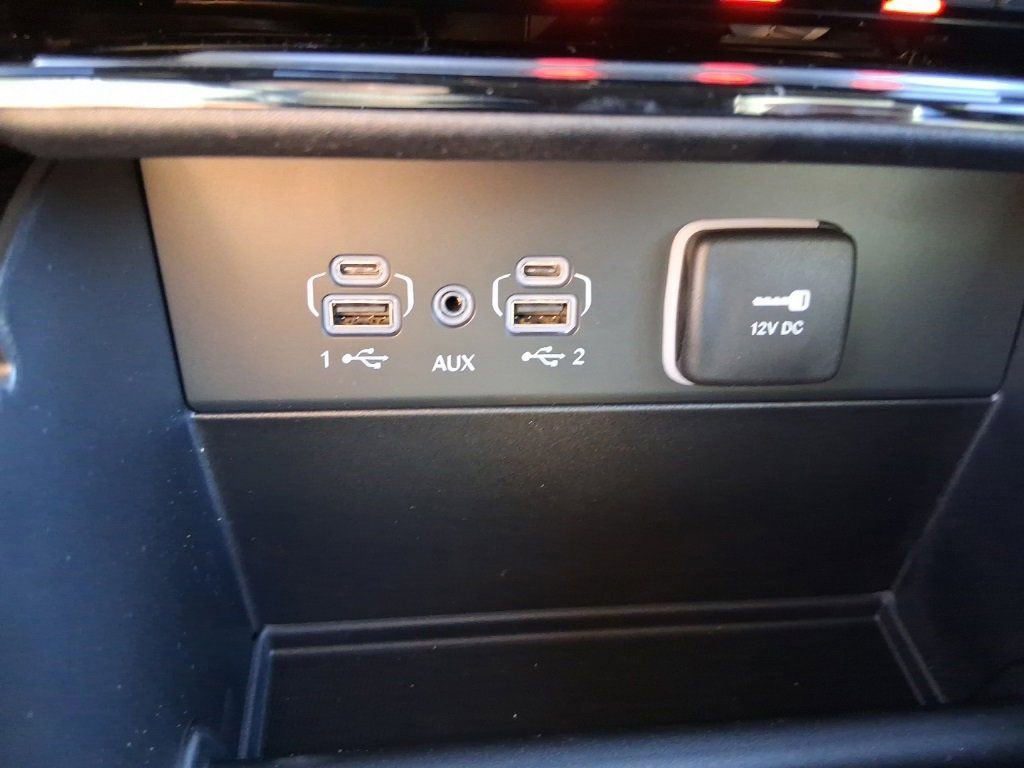 New 2025 Jeep Grand Cherokee L Limited w/ Trailer Tow Package image 35