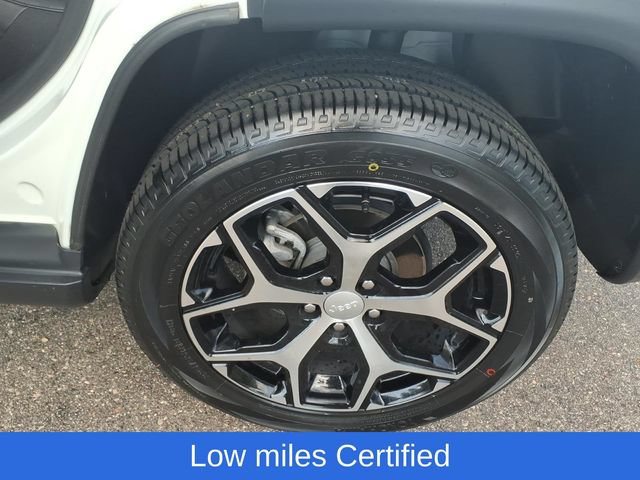 Certified 2024 Jeep Compass Limited AWD/4WD image 14
