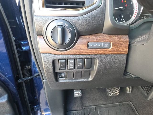 Used 2017 Nissan Titan Platinum Reserve image 15