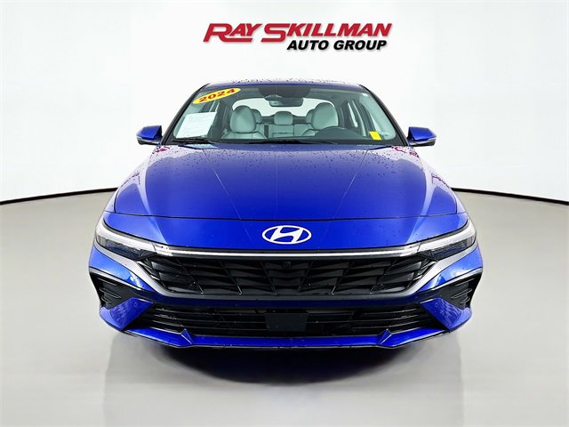 Used 2024 Hyundai Elantra Limited image 2