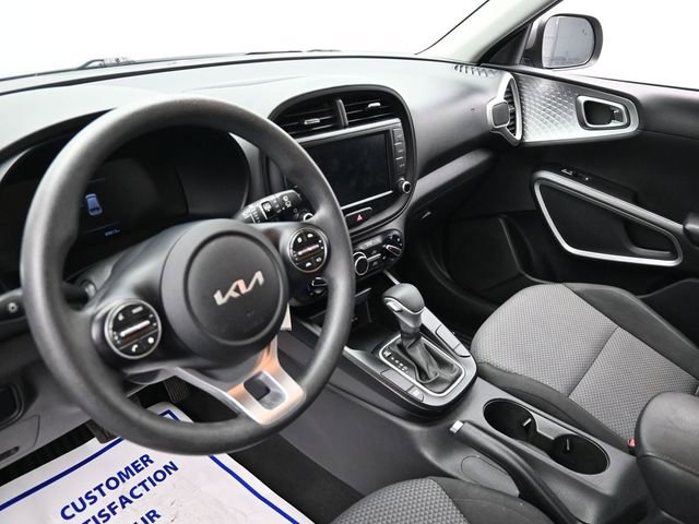 Used 2023 Kia Soul LX w/ LX Technology Package image 24