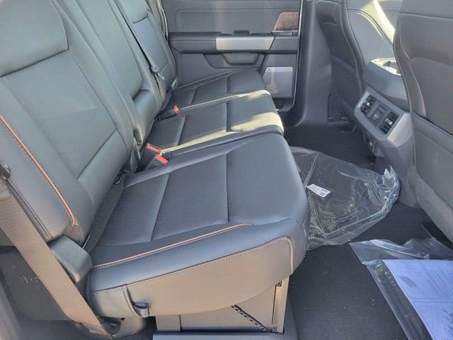 New 2026 Ford F350 Lariat w/ FX4 Off-Road Package AWD/4WD image 11