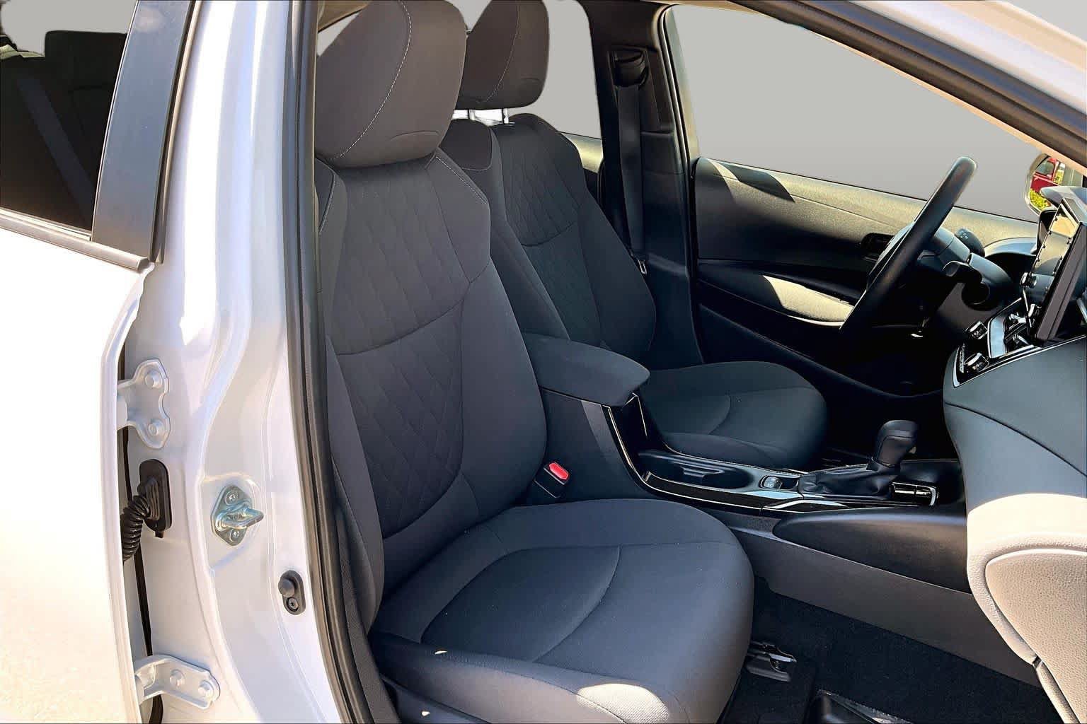Certified 2022 Toyota Corolla LE w/ LE Convenience Package FWD image 8