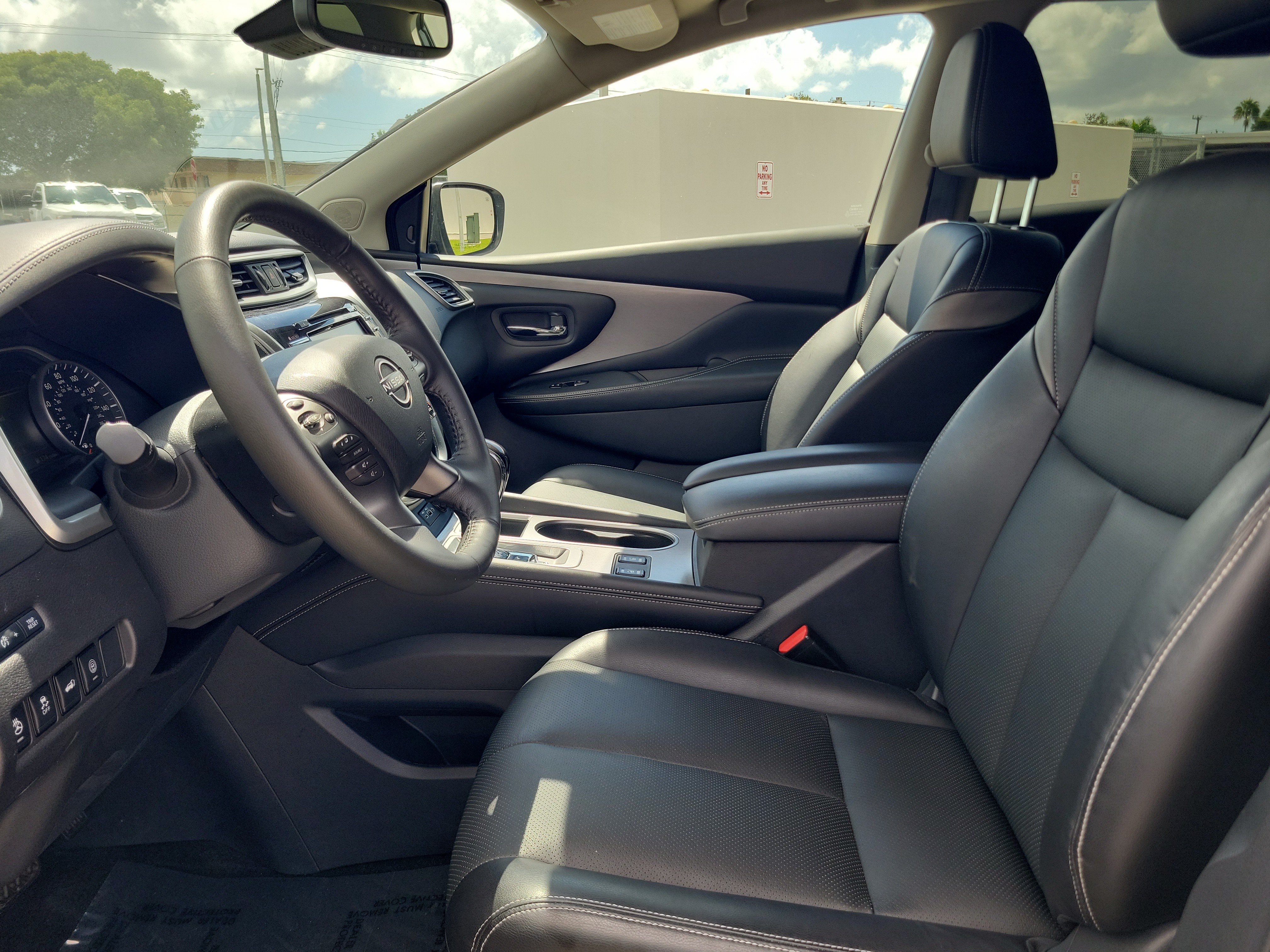 Used 2023 Nissan Murano SL w/ SL Moonroof Package FWD image 11