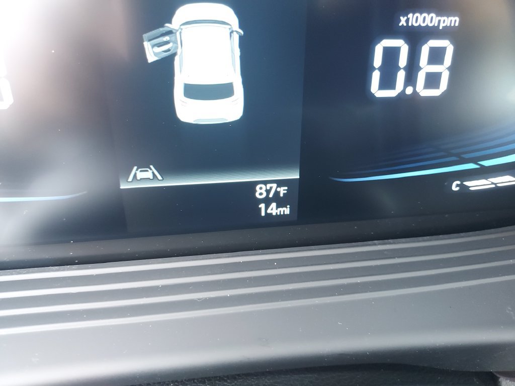 New 2026 Hyundai Venue SEL FWD image 19