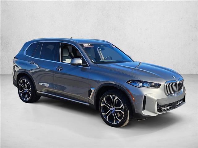 Used 2024 BMW X5 xDrive40i w/ Premium Package image 3