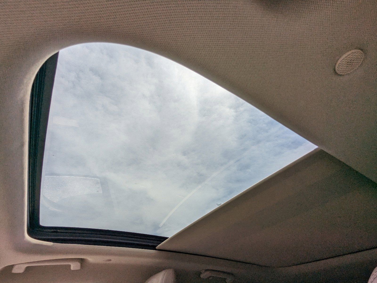 Certified 2023 Lincoln Nautilus Reserve w/ Equipment Group 202A image 23