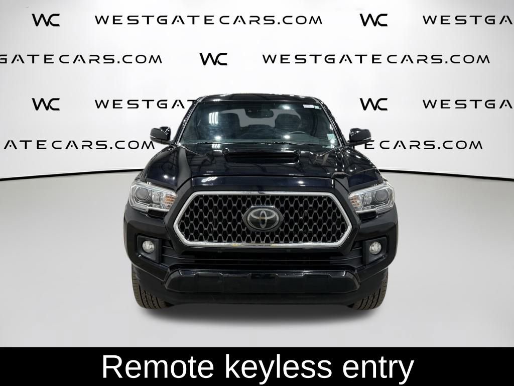 Used 2018 Toyota Tacoma TRD Sport image 4