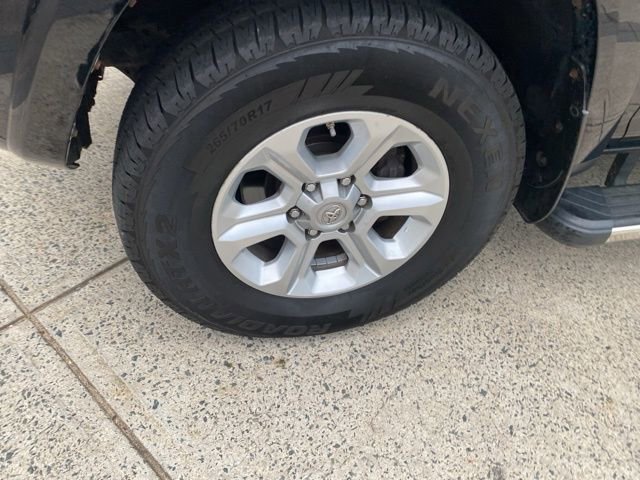 Used 2015 Toyota 4Runner SR5 image 15