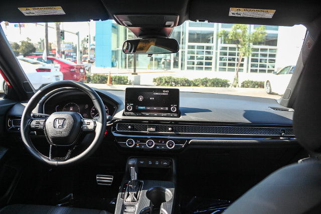 Used 2025 Honda Civic Sport image 16