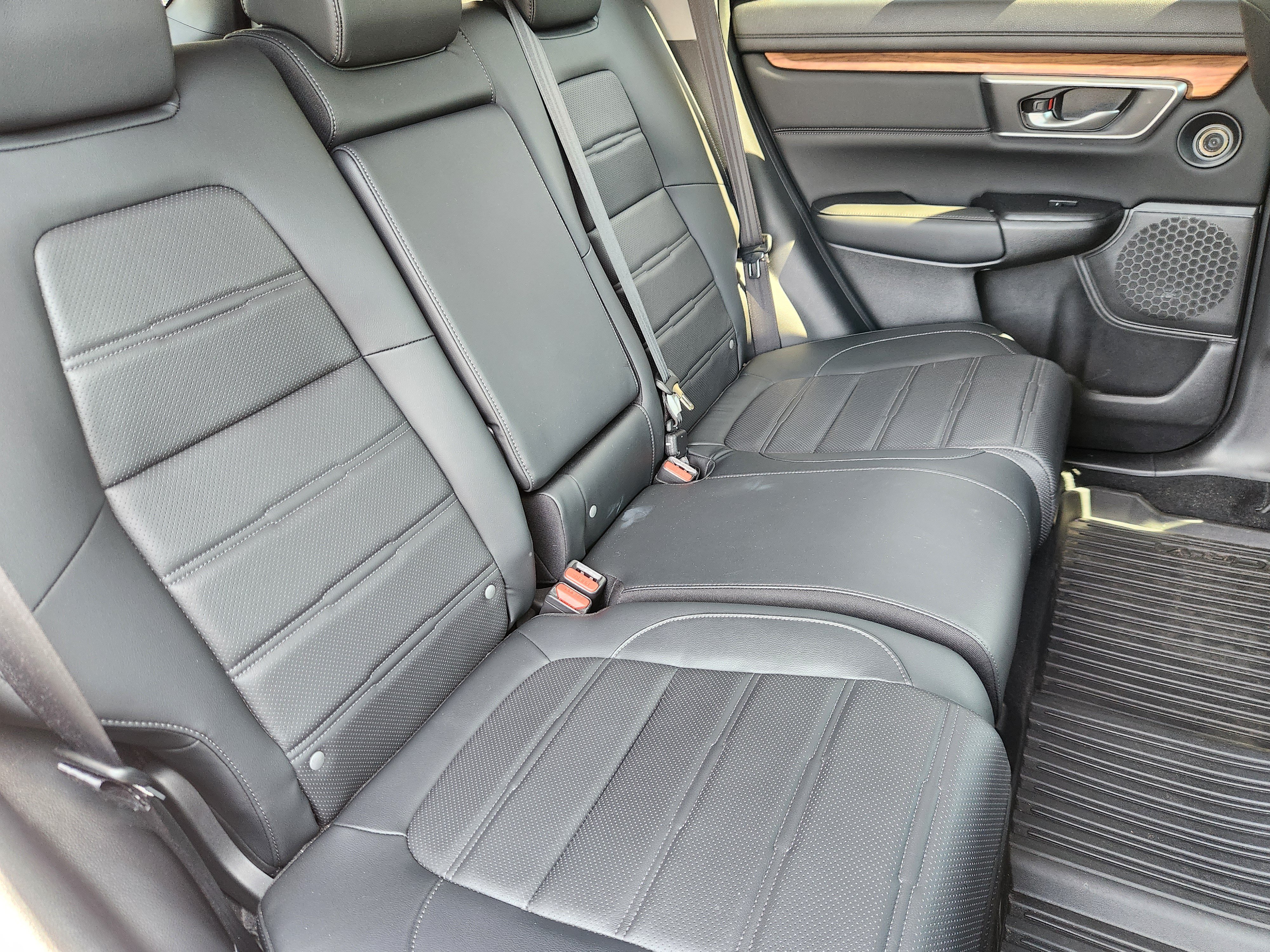 Used 2022 Honda CR-V Touring image 17