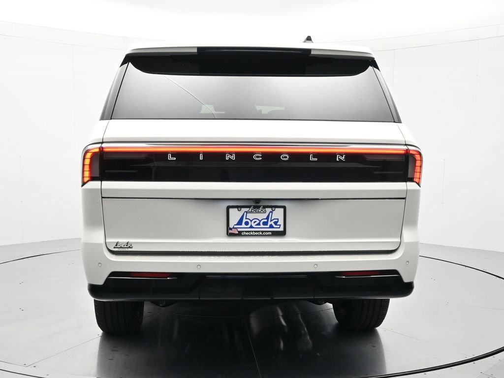 New 2026 Lincoln Navigator L Premier AWD/4WD image 6