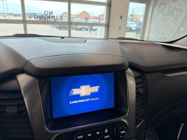 Used 2018 Chevrolet Suburban Premier AWD/4WD image 30