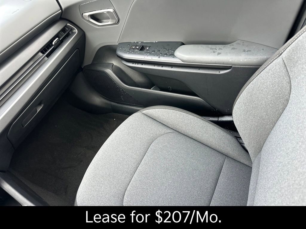 New 2025 Kia K4 LXS image 25