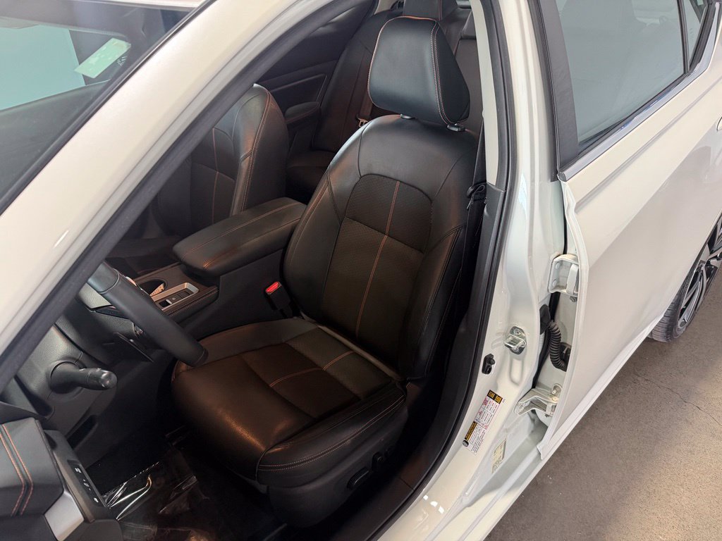Used 2019 Nissan Altima 2.5 SR w/ SR Premium Package AWD/4WD image 12