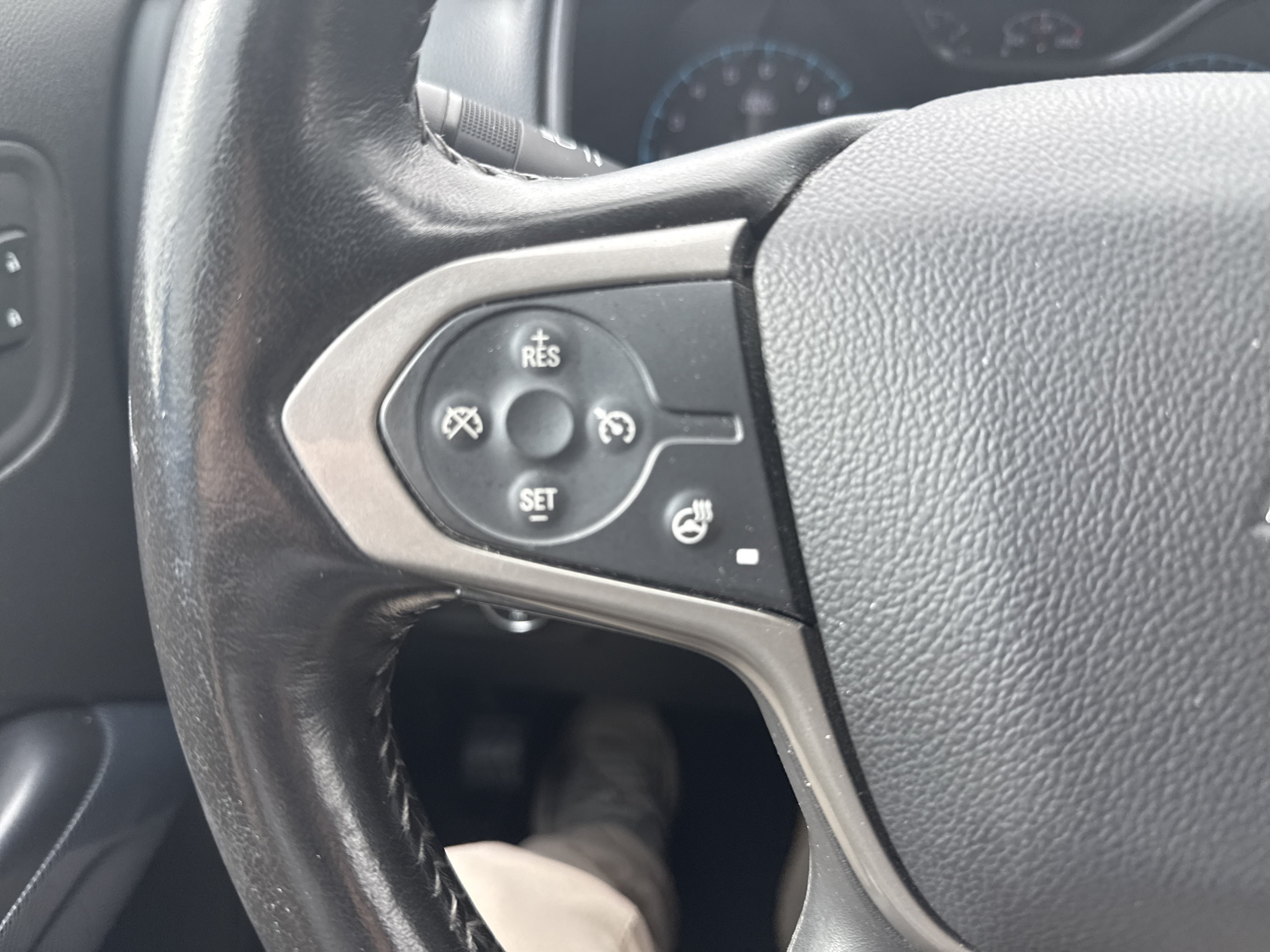 Used 2019 Chevrolet Colorado Z71 AWD/4WD image 19