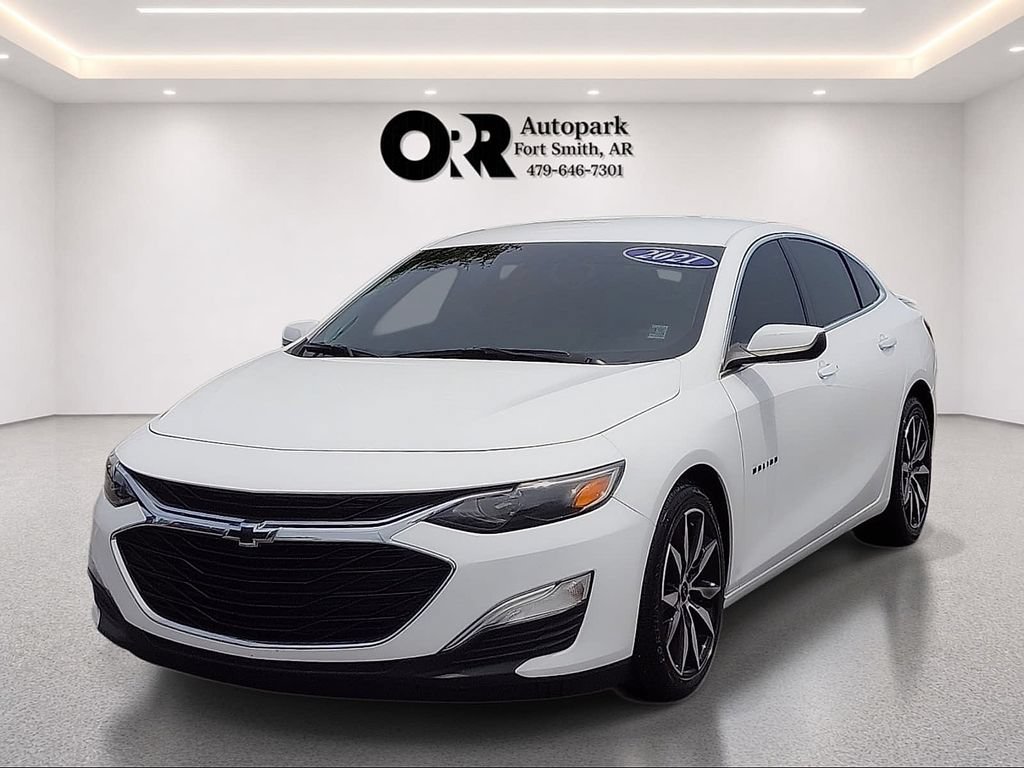 Used 2021 Chevrolet Malibu RS FWD image 2