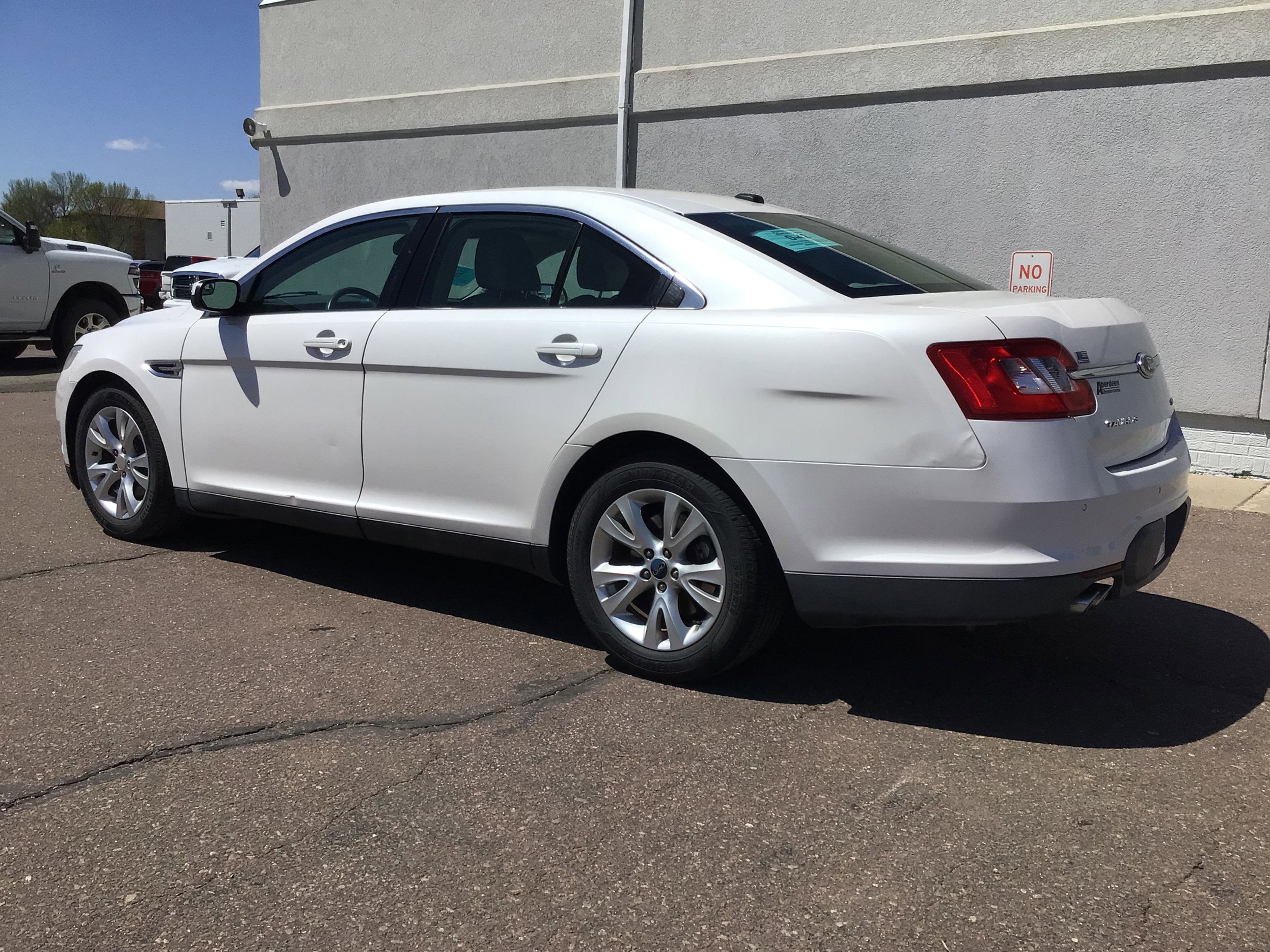 Used 2012 Ford Taurus SEL FWD image 7