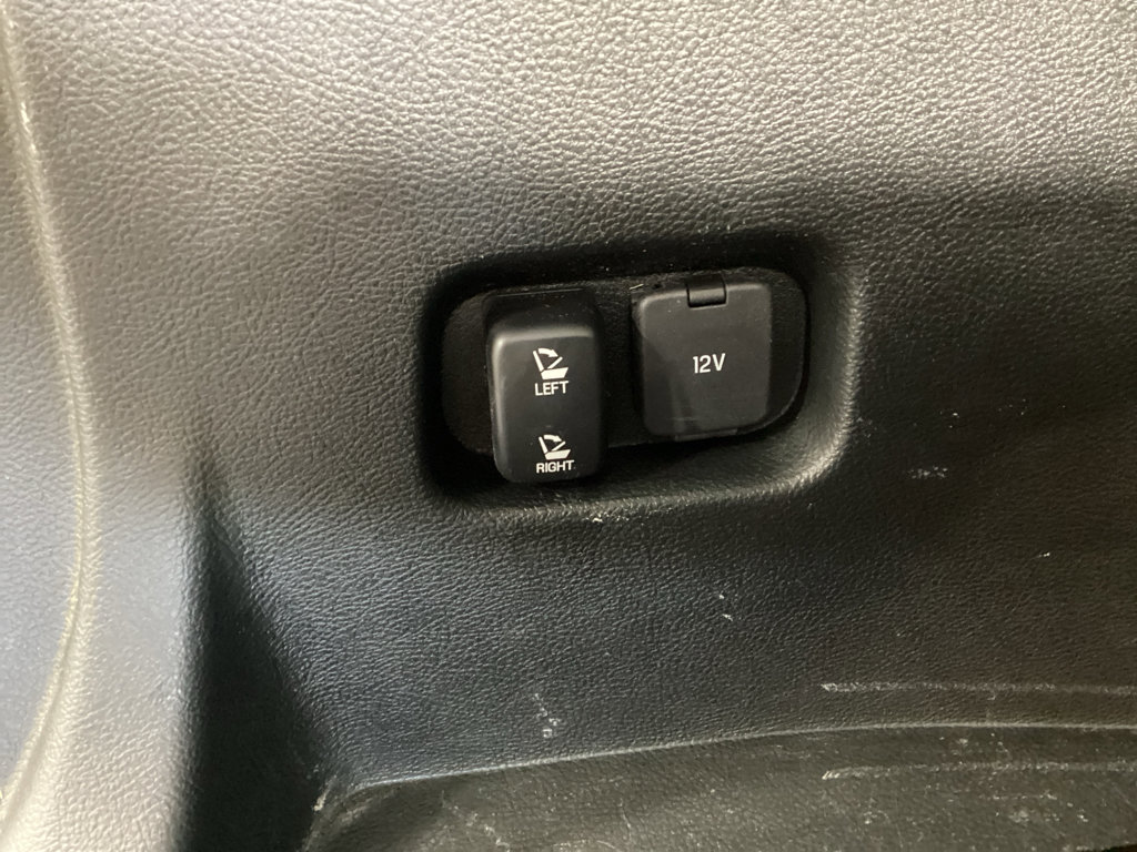 Used 2023 Ford Edge SEL w/ Convenience Package image 30