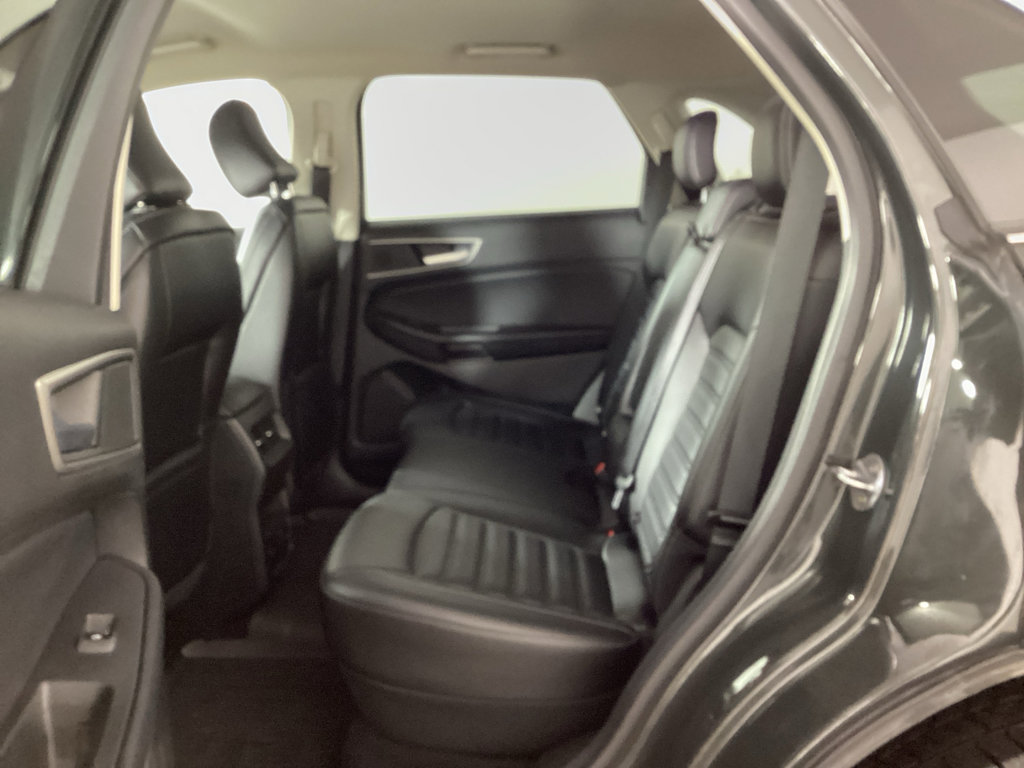 Used 2023 Ford Edge SEL w/ Convenience Package image 13