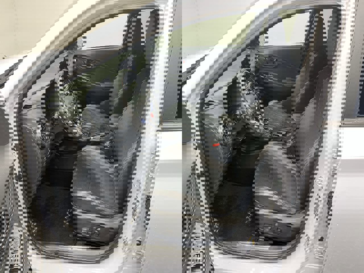 Used 2023 Hyundai Kona N image 3