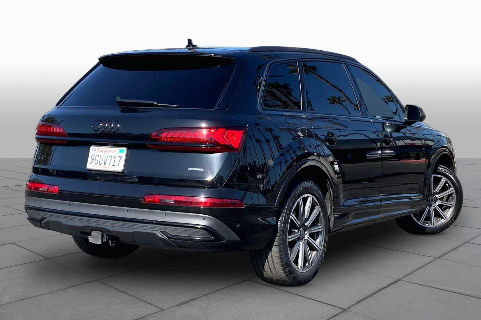 Used 2023 Audi Q7 2.0T Premium Plus w/ Premium Plus Package AWD/4WD image 12