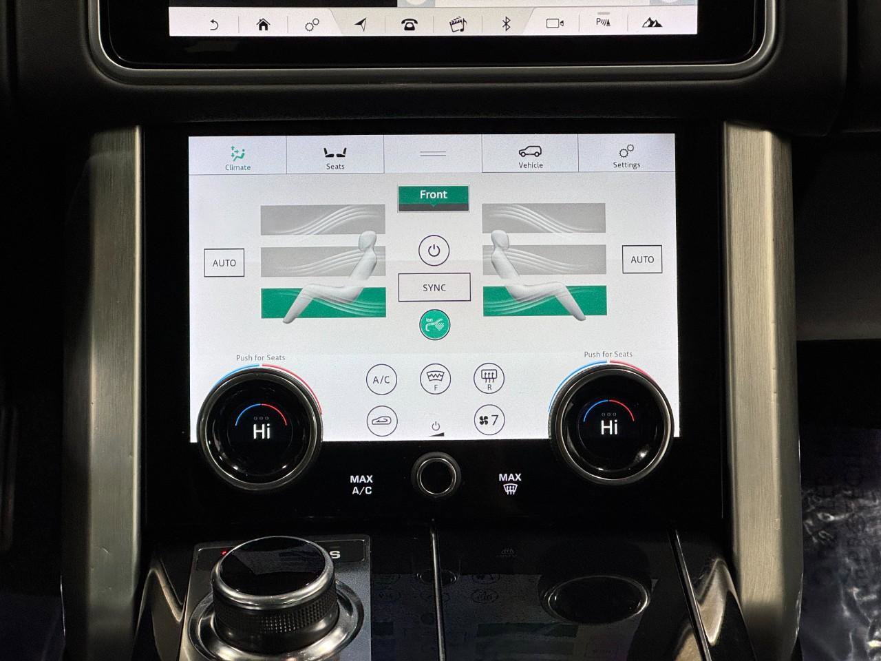 Used 2018 Land Rover Range Rover HSE image 15