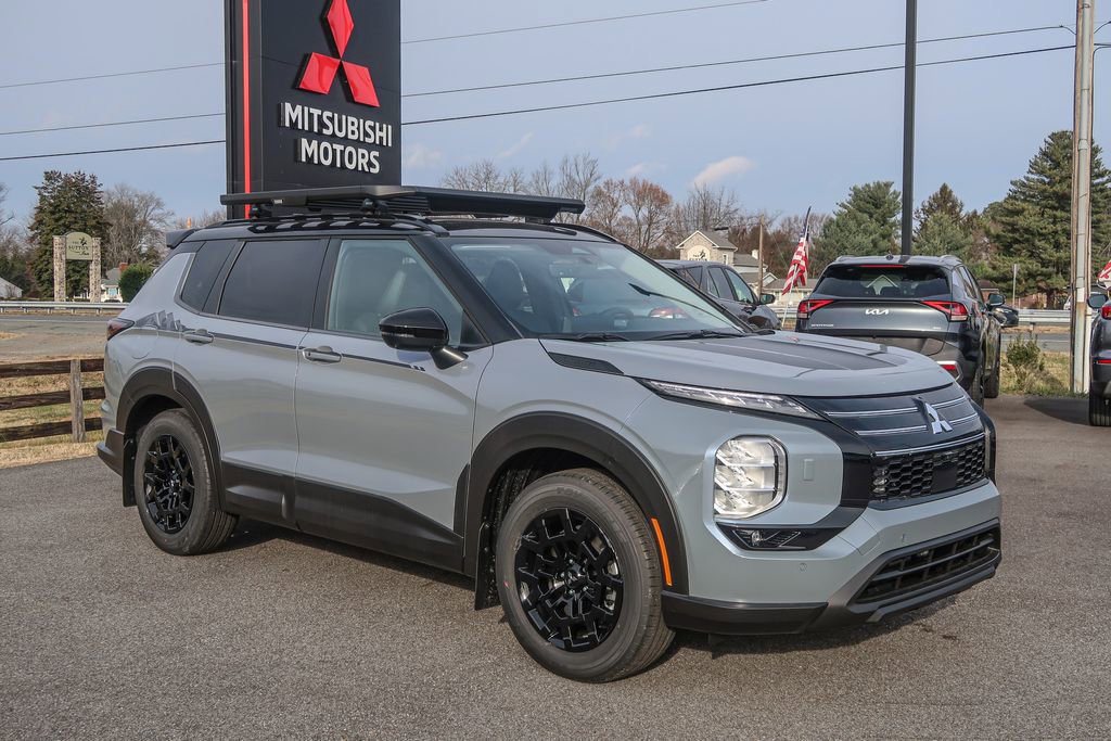 New 2026 Mitsubishi Outlander Trail Edition image 8